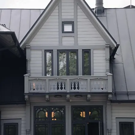 Roze Peldu Apartmanhotel Liepāja